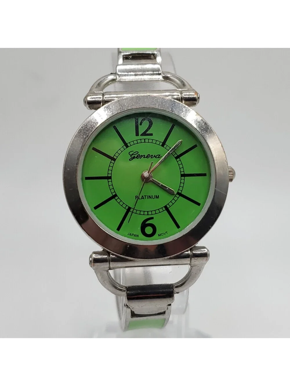 Geneva Platinum Womens Watch 34mm Green Silver Cuff Band New Battery